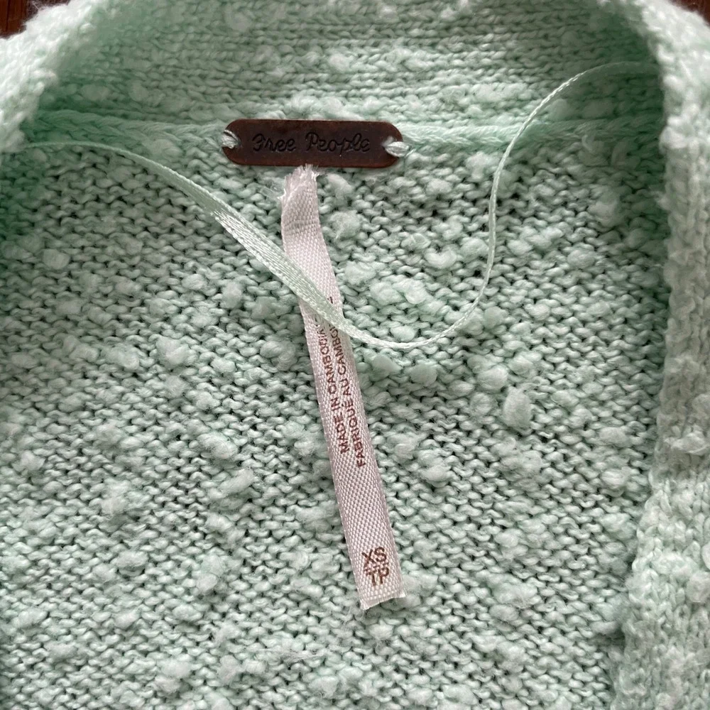 Free People Cardigan Womens XS Mint Green Textured Knit V-Neck Boho Sweater